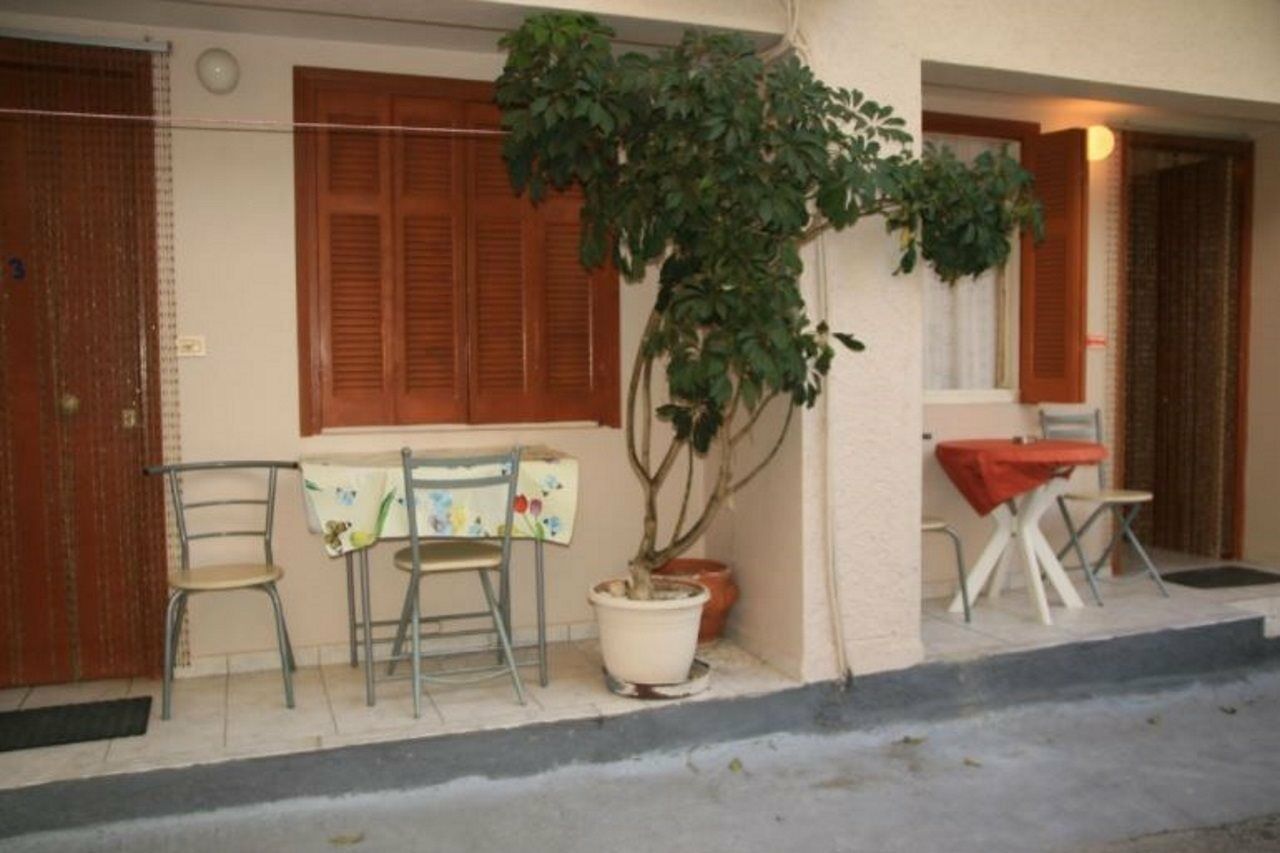Elpida Studios Parga Bagian luar foto